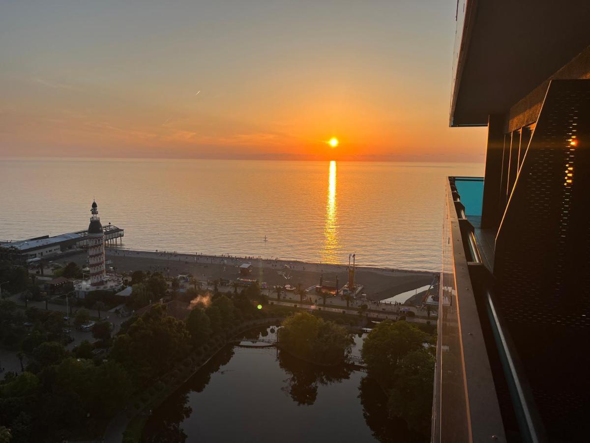 1-Bedroom Studio Apartment In Orbi City - Side Seaview Batumi Exteriér fotografie